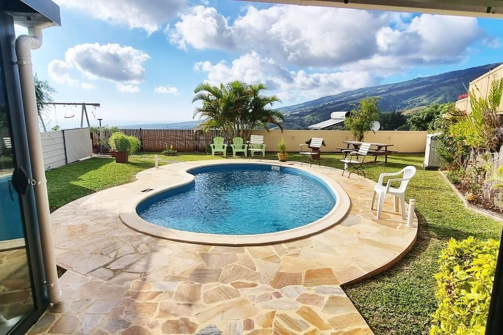 Bungalow Des Pensees Piscine Chauffee 28° Сен-Дени Экстерьер фото